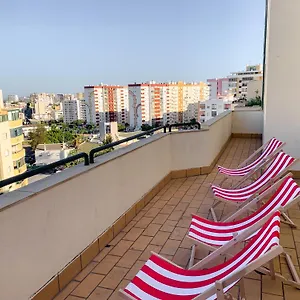  Auberge de jeunesse Wakeup Triplex House
